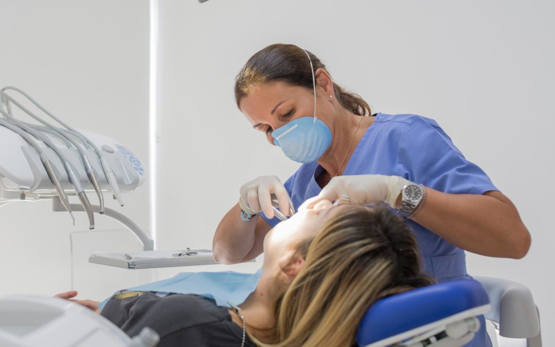 Qué debes tener en cuenta a la hora de elegir dentista