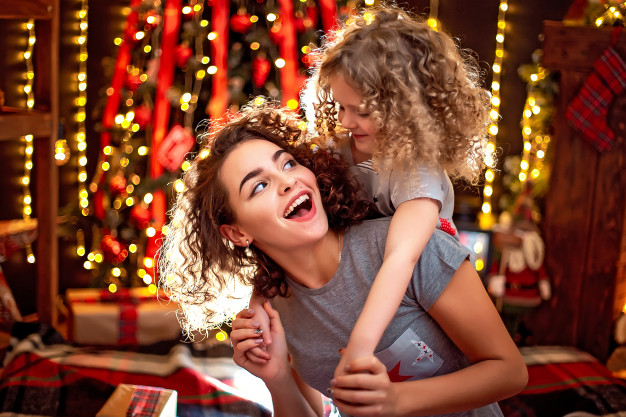 Esta Navidad deslumbra a todos con tu mejor sonrisa