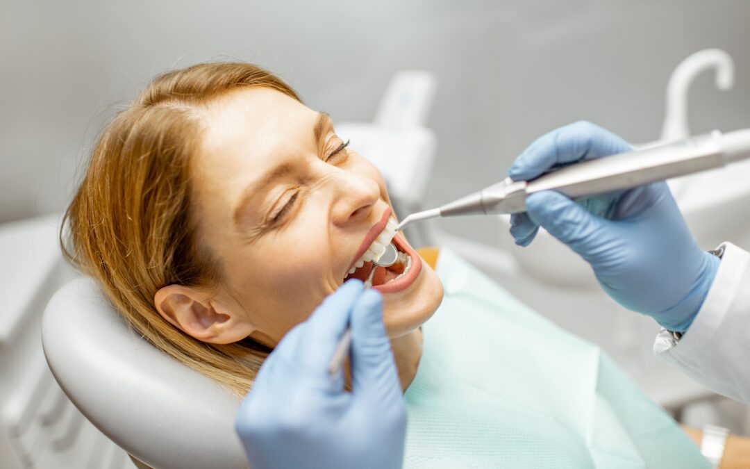 Higiene dental: cómo lograr la máxima limpieza con ultrasonidos
